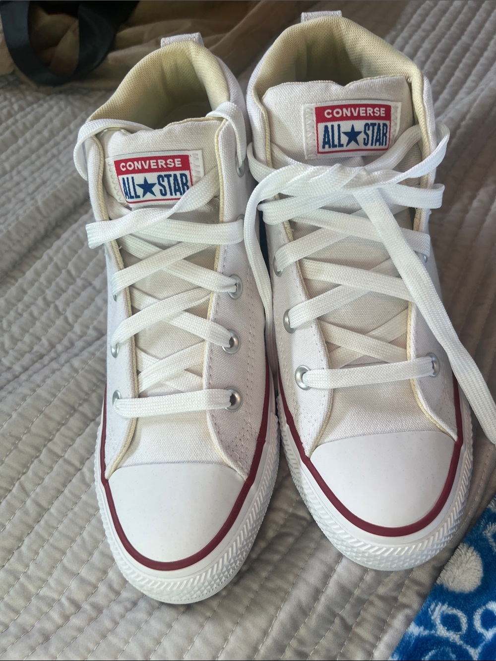 Converse Chuck Taylor All Star White High Top Sneakers NEW